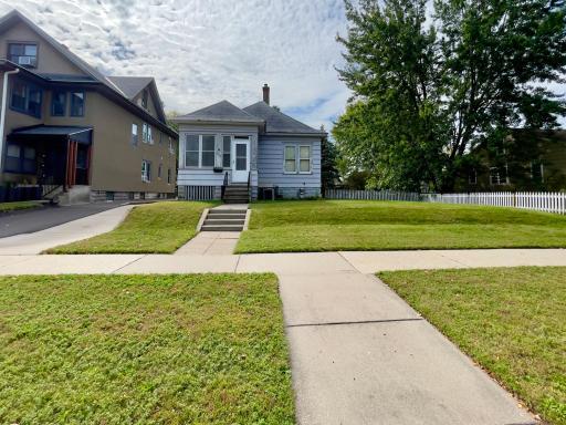 1616 Hewitt Avenue, Saint Paul, MN 55104
