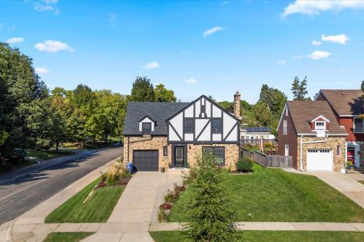 1885 W Eleanor Avenue, Saint Paul, MN 55116