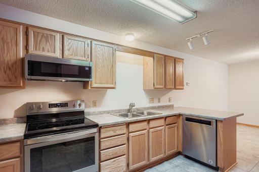 4891 Helena Lane N, #4, Oakdale, MN 55128