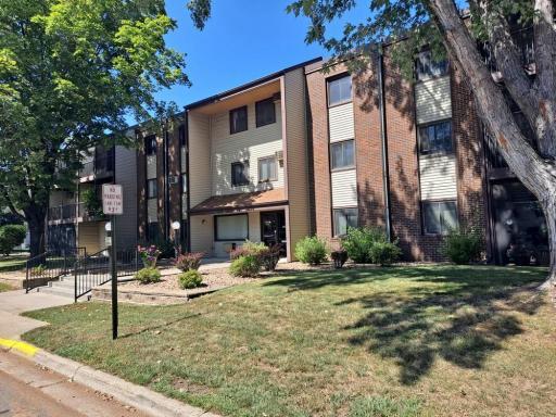 1340 9th Avenue S, 118, Saint Cloud, MN 56301