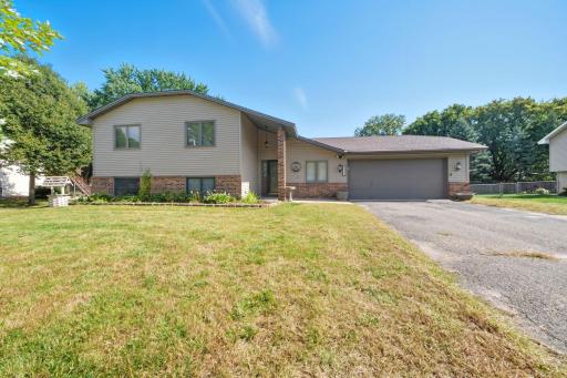 11737 Able Street NE, Minneapolis, MN 55434