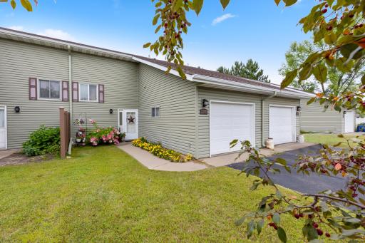 2306 Hillcrest Drive, Brainerd, MN 56401