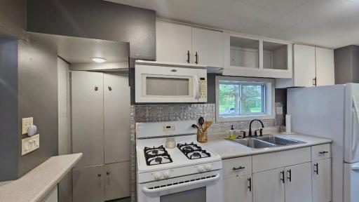 381 8th Street, Hancock, MN 56244
