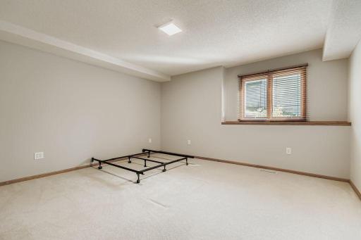4542 148th Court, Saint Paul, MN 55124
