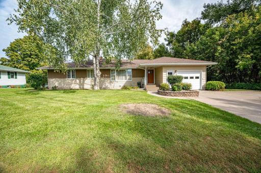 610 W Crest Lane, Ellsworth, WI 54011