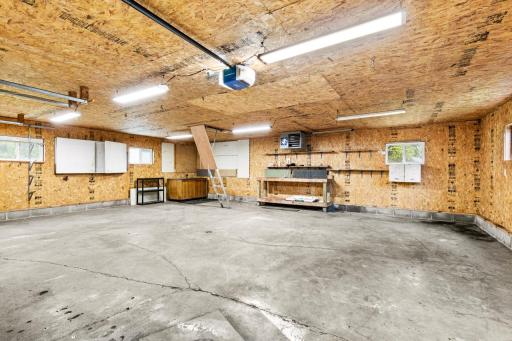 1731 W Arrowhead Road, Duluth, MN 55811