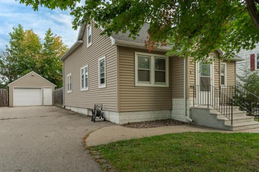 Photo for 201 10th Street SE, Rochester, MN 55904 - listing #6789682 Adorable three bedroom home with lots of updates including newer windows!