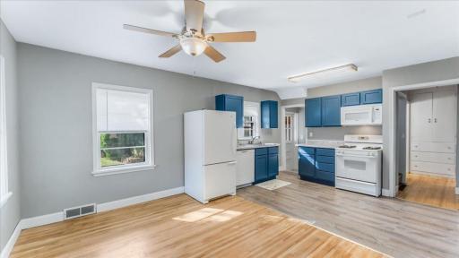 Photo for 828 15th Street SW, Willmar, MN 56201 - listing #6789709 828 15th Street SW, Willmar, MN 56201