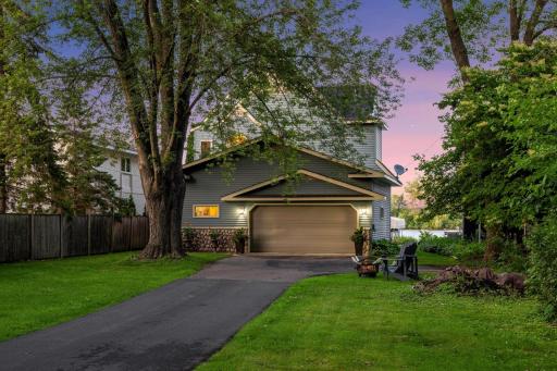 2819 Mckenzie Point Road, Wayzata, MN 55391