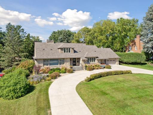 1619 Edgcumbe Road, Saint Paul, MN 55116