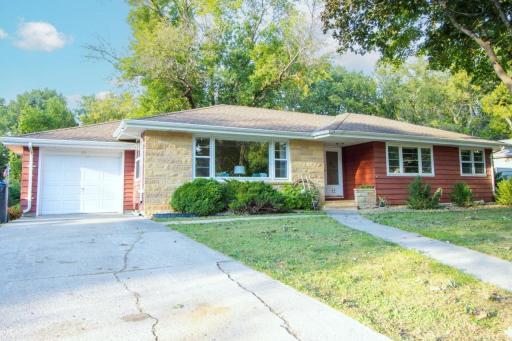 12 Belleview Avenue, Mankato, MN 56001