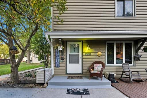 4880 Grenwich Trail N, Saint Paul, MN 55128