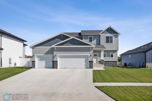 6844 14th Street S, Fargo, ND 58104