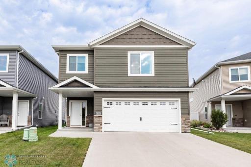 6092 14th Street S, Fargo, ND 58104