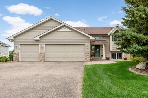 970 Westchester Ave., Shakopee - Exterior from Street