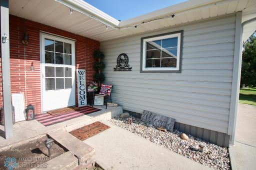 407 2nd Avenue SW, Hankinson, ND 58041