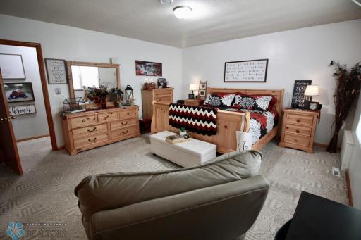 407 2nd Avenue SW, Hankinson, ND 58041