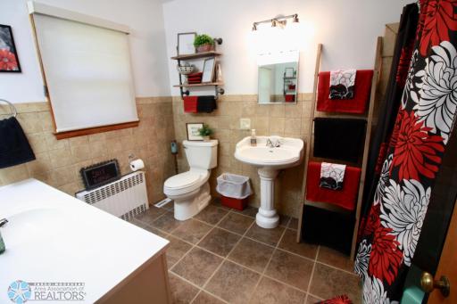 407 2nd Avenue SW, Hankinson, ND 58041