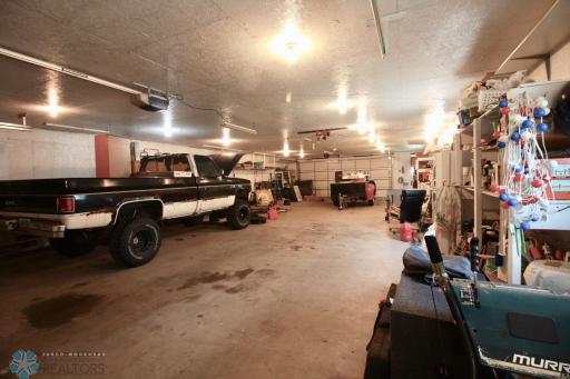 407 2nd Avenue SW, Hankinson, ND 58041