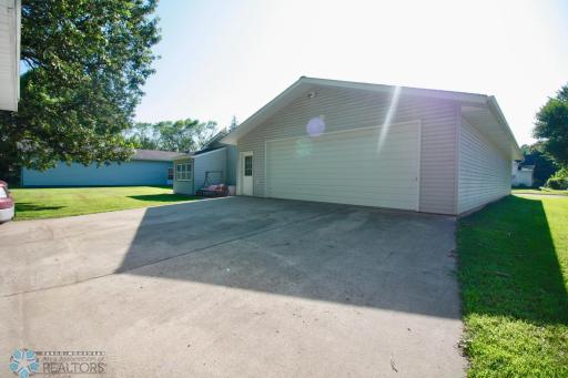 407 2nd Avenue SW, Hankinson, ND 58041