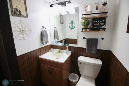 407 2nd Avenue SW, Hankinson, ND 58041