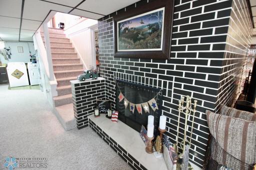407 2nd Avenue SW, Hankinson, ND 58041