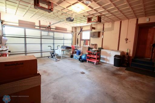407 2nd Avenue SW, Hankinson, ND 58041