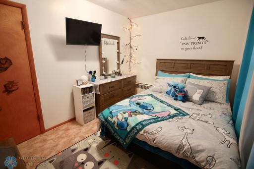 407 2nd Avenue SW, Hankinson, ND 58041