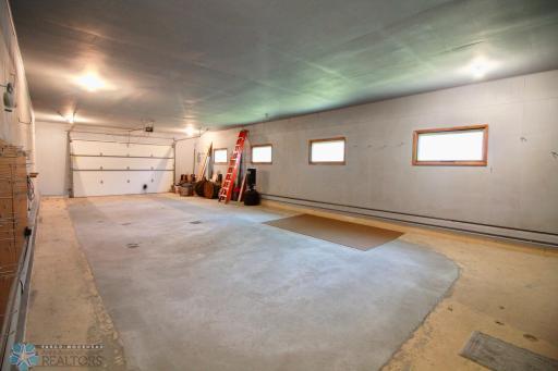 407 2nd Avenue SW, Hankinson, ND 58041