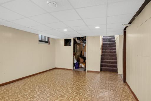 Finished lower level with large family room
