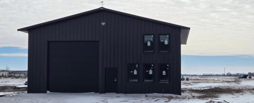 416 Peterson Loop, Colfax, ND 58018