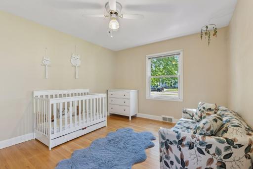 3750 Hubbard Avenue N, Robbinsdale, MN 55422