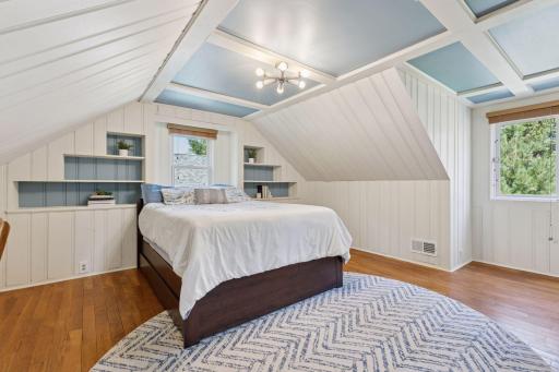 Designer-feel ceiling treatment and nice natural light