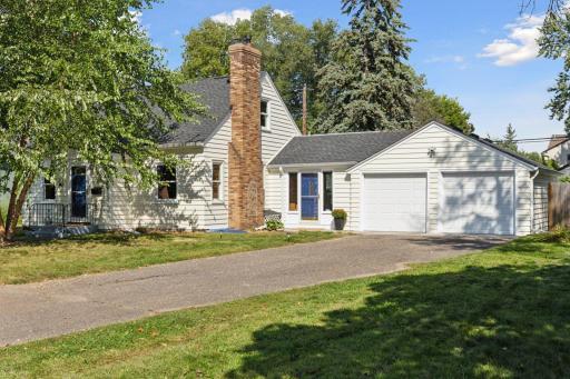 3750 Hubbard Avenue N, Robbinsdale, MN 55422