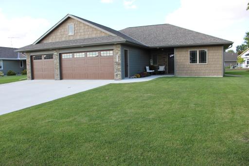 173 Denver Avenue SE, Hutchinson, MN 55350