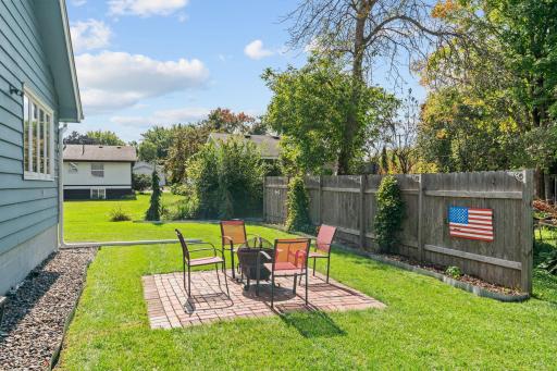 5475 Main Street W, Maple Plain, MN 55359