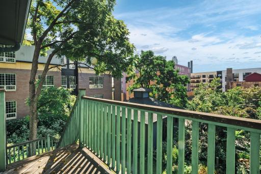 204 5th Avenue SE, Minneapolis, MN 55414