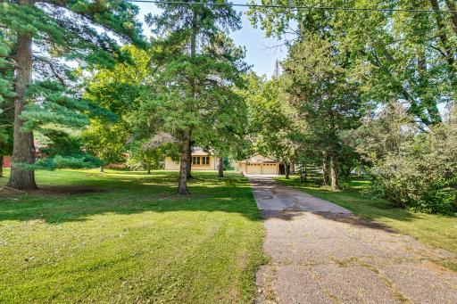 7941 Mount Curve Boulevard, Minneapolis, MN 55445