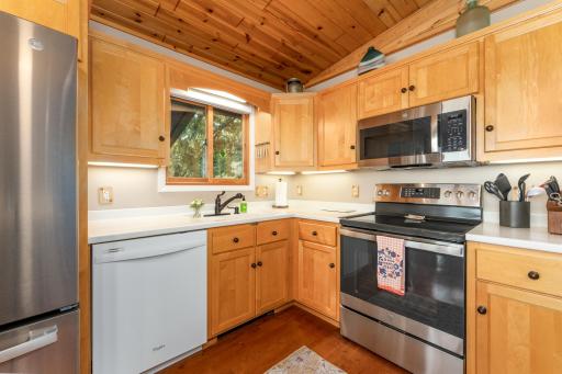 Plenty of cabinets in kitchen and center island!