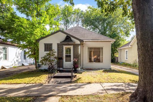719 W 39th Street, Minneapolis, MN 55409
