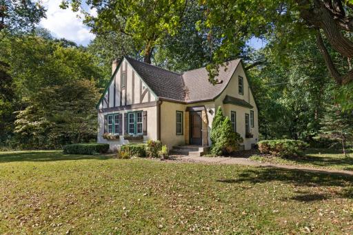 15108 Excelsior Boulevard, Minnetonka, MN 55345
