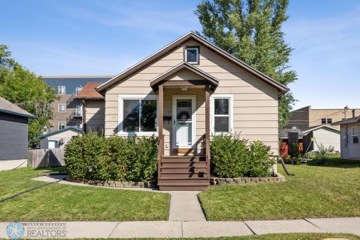 118 2nd Avenue W, West Fargo, ND 58078