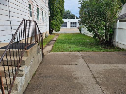 1079 W 5th Street, Winona, MN 55987