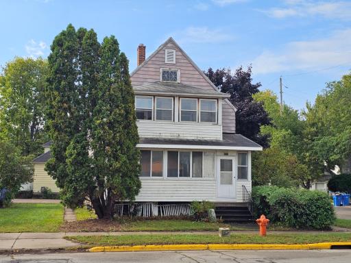 1079 W 5th Street, Winona, MN 55987