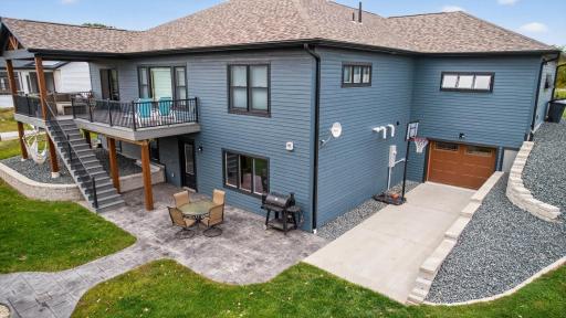 Back of house - prestressed garage driveway