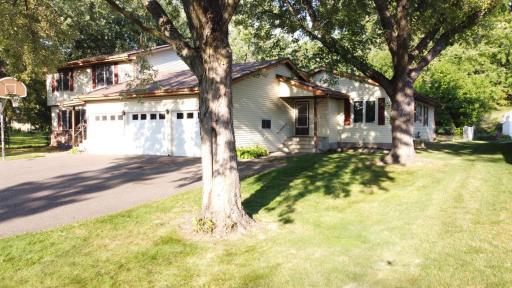 6860 8th Street Lane N, Saint Paul, MN 55128