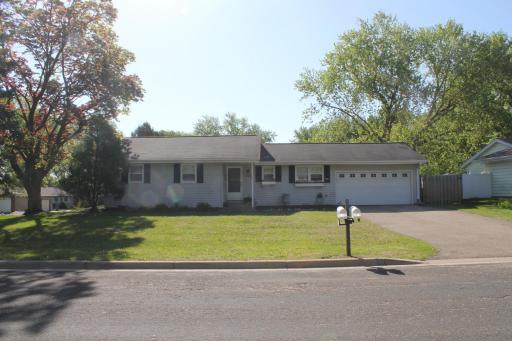 2222 Apache Street, Mendota Heights, MN 55120