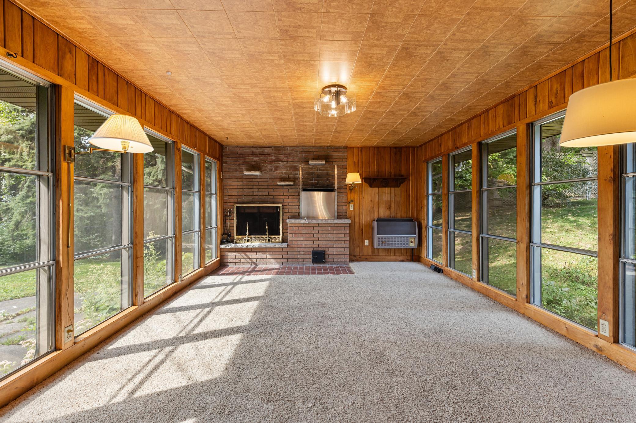 2265 Marion Fireplace 10.jpg