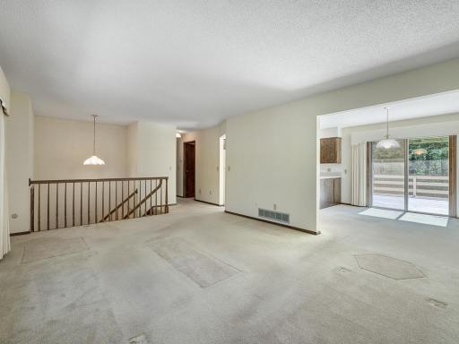 688 W Wentworth Avenue, Saint Paul, MN 55118
