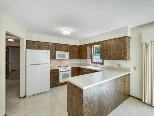 688 W Wentworth Avenue, Saint Paul, MN 55118